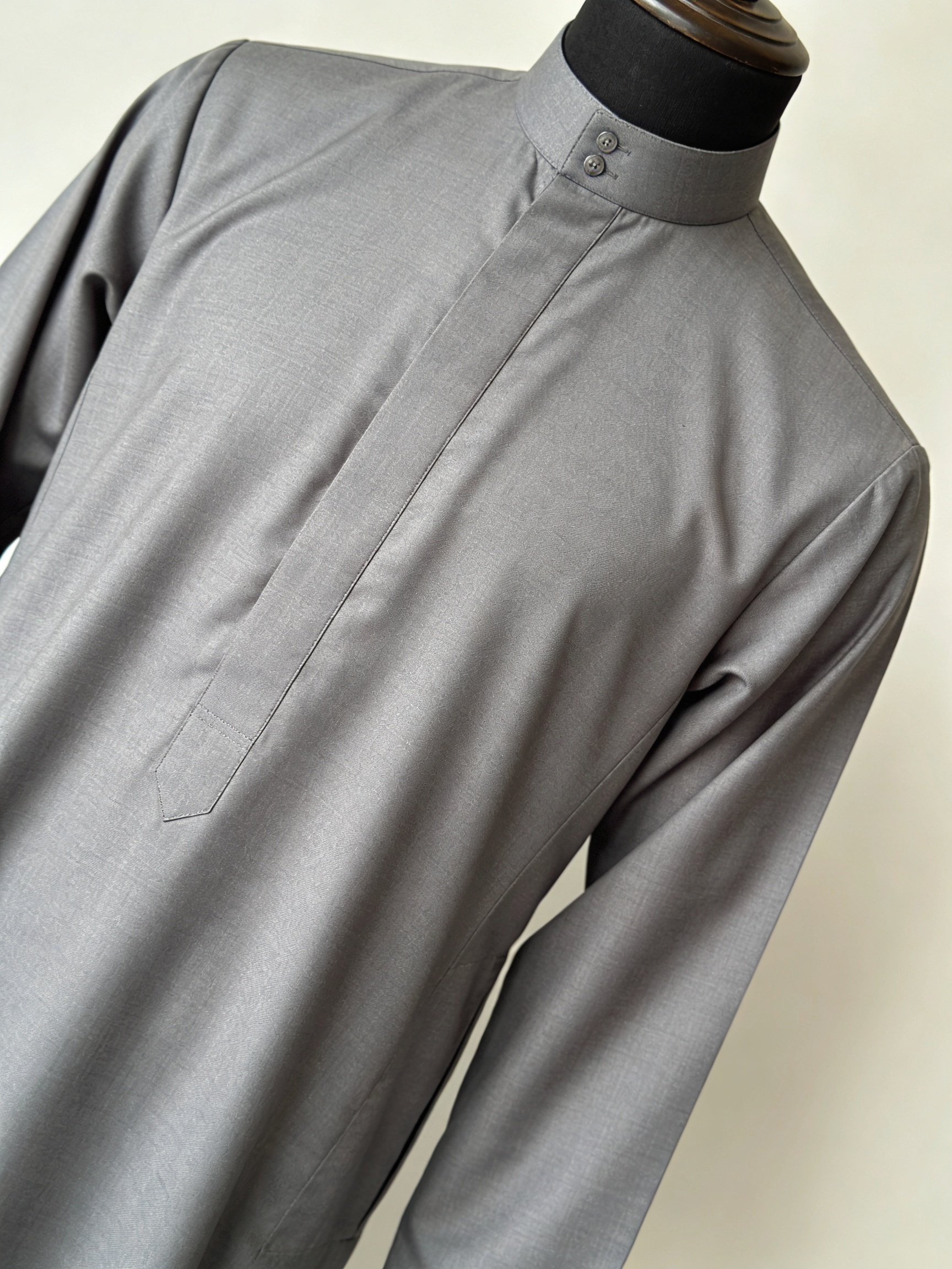 Grey Emirati Thobe
